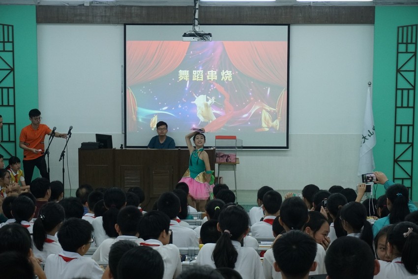 中大附小六年级毕业活动圆满成功