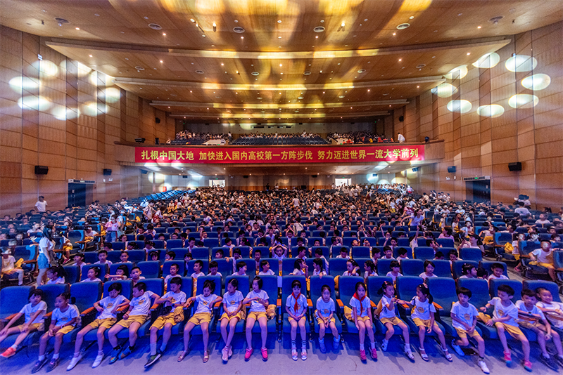 “放飞梦想 童心童乐”庆“六·一”活动精彩上演