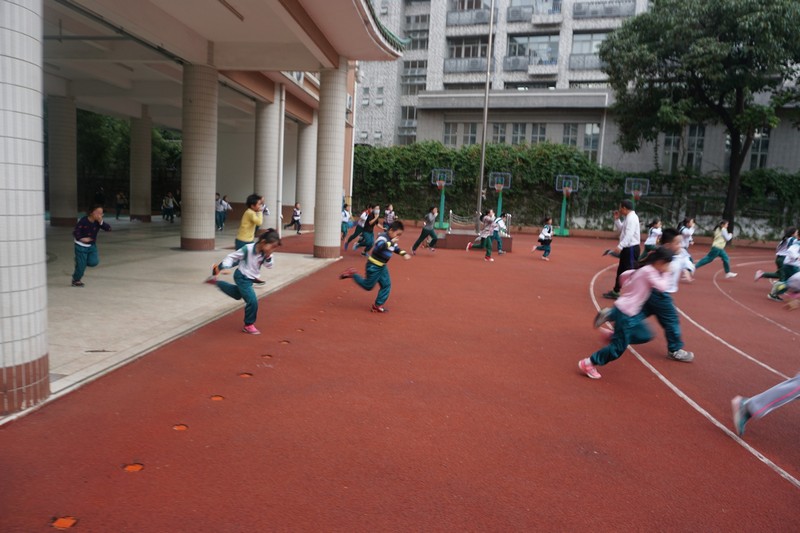 防火先行 中山大学附属小学开展消防安全演练