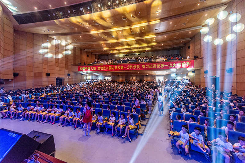 “放飞梦想 童心童乐”庆“六·一”活动精彩上演